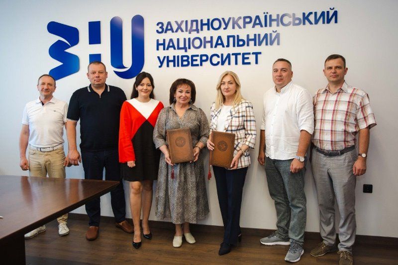 ЗУНУ підписав договір про співпрацю з Інститутом кліматично орієнтованого сільського господарства НААН України