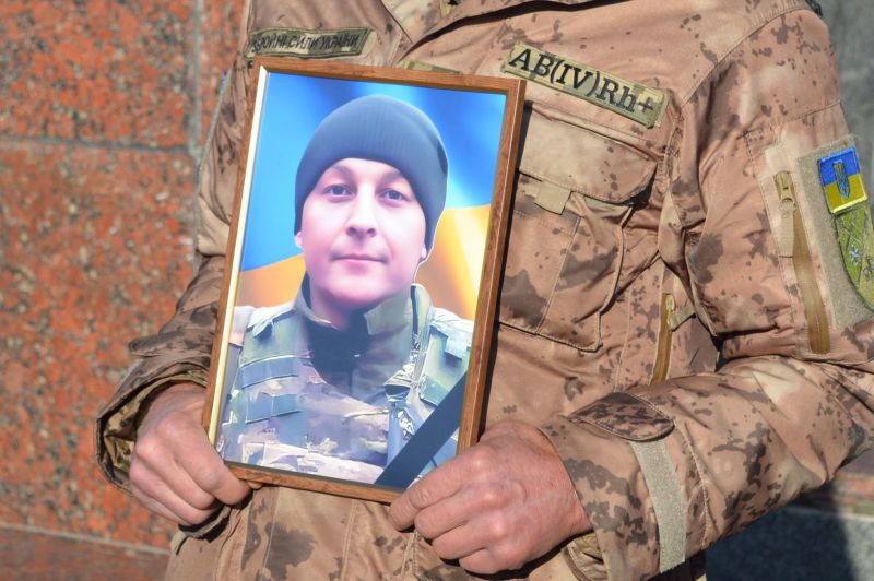 На Тернопільщині поховали 49-річного захисника Олега Яцулу