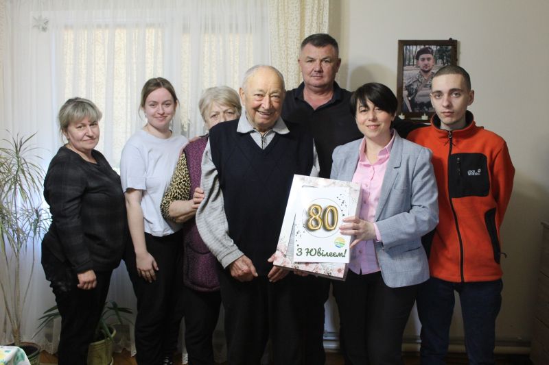 На Тернопільщині привітали з 80-річчям дідуся загиблого захисника України