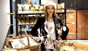 Тернополянка вирощує ароматні трави для чаїв