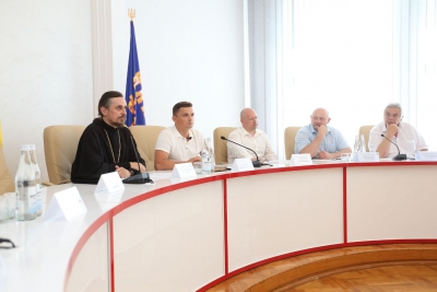 У Тернопільській облраді обговорили, як громадам правильно перейти до Православної Церкви України