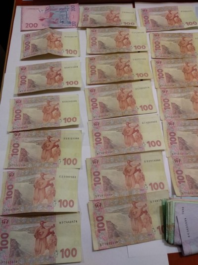 Слідчий Тернопільського районного відділення поліції &quot;погорів&quot; на хабарі