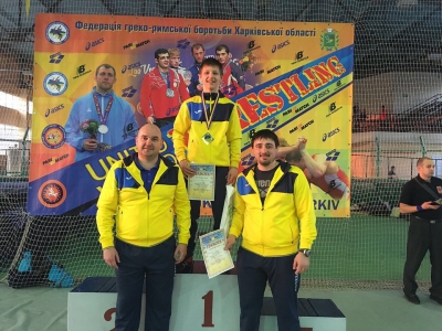 Золотом завершився для тернопільського борця сильніший чемпіонат у Харкові