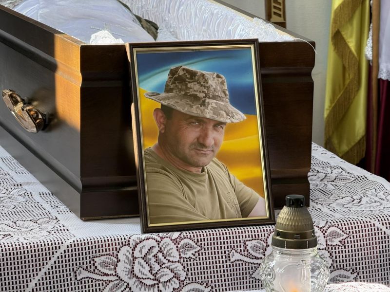 Назавжди до рідного дому повернули полеглого воїна з Тернопільщини