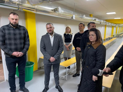 Фонд Андрія Богданця відремонтував шкільне укриття у ще одному місті, яке потерпає від прильотів