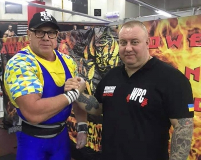 Тернополянин Ігор Побер встановив рекорд з підйому штанги на біцепс (фото, відео)