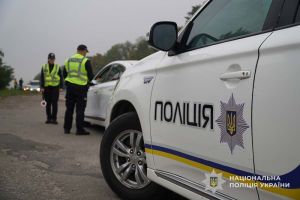 П&#039;яний водій іномарки намагався підкупити поліцейських Тернопільщини