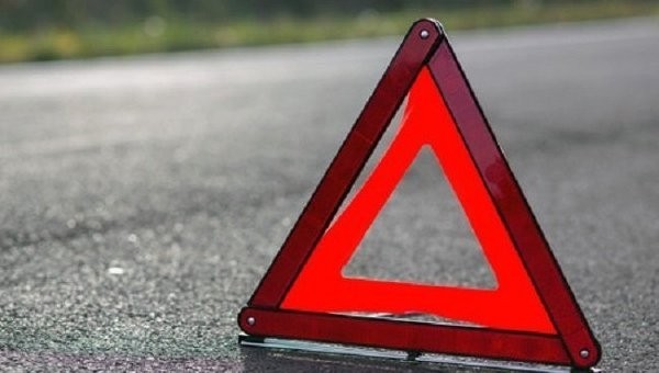Чергова ДТП на Тернопільщині: автомобіль врізався у дерево