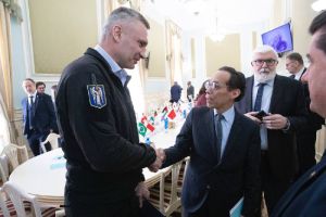 Віталій Кличко зустрівся з дипломатами 38 країн світу з питань допомоги Україні та інвестицій