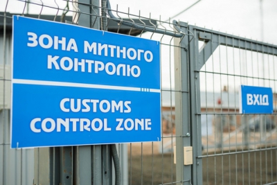 «Будь ласка, не придумуйте нам кожного дня нових папірців і погоджень», – Ігор Василів про процедуру ввезення гуманітарних вантажів
