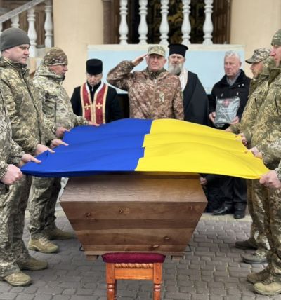 У Підволочиську поховали 30-річного Миколу Тимошика, який загинув на війні (фото)
