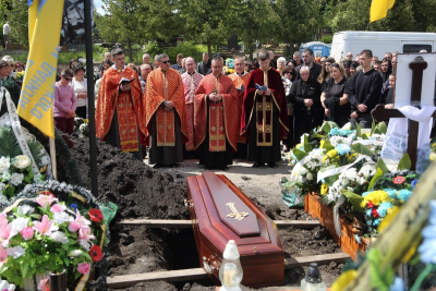 У Тернополі попрощалися з полеглим захисником Віталієм Тимківим (фоторепортаж)