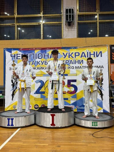 Тернопільські каратисти вибороли призові місця на всеукраїнських змаганнях