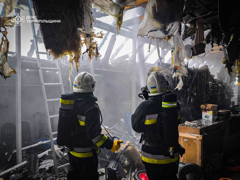 На Тернопільщині горів магазин будматеріалів