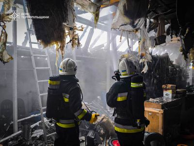 На Тернопільщині горів магазин будматеріалів