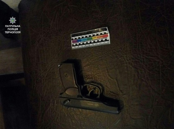 В тернопільському барі затримали озброєного "Отелло"