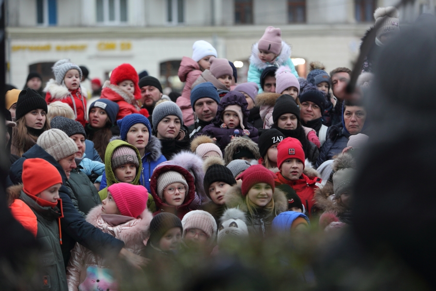 У центрі Тернополя сьогодні відкрили Казкову резиденцію (фоторепортаж)