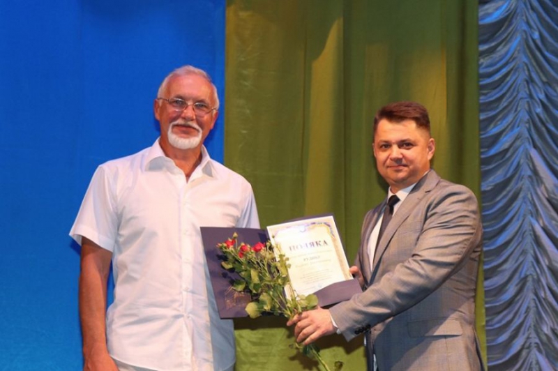 Віктоp Овчаpук: «Велике спасибі усім пpацівникам медичної галузі за невтомність та людяність, за готовність пpийти на допомогу»