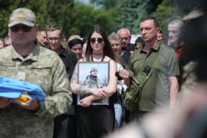 «Він знав, що загине»: у Тернополі поховали легендарного бойового медика «Фантома» (фоторепортаж)