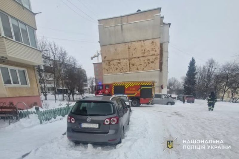 На Тернопільщині через неправдиве повідомлення про теракт евакуювали мешканців багатоквартирного будинку