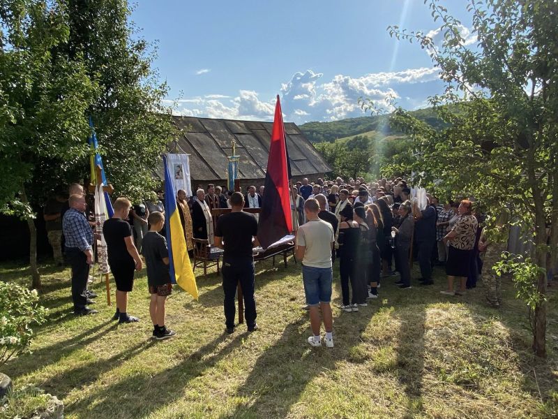 Тернопільщина попрощалася з Героєм Михайлом Лабайчуком