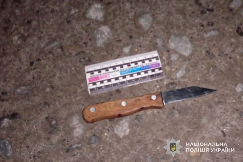 На Тернопільщині 26-річний чоловік з ножем накинувся на знайомого