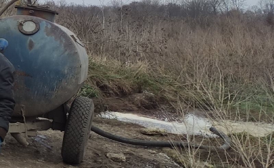 На Тернопільщині відходи м’ясопереробного цеху залишили у недозволених місцях