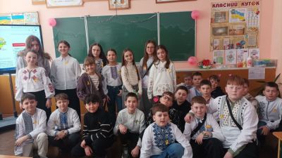 У тернопільській школі №19 зібрали понад 10 тисяч гривень для онкохворих дітей