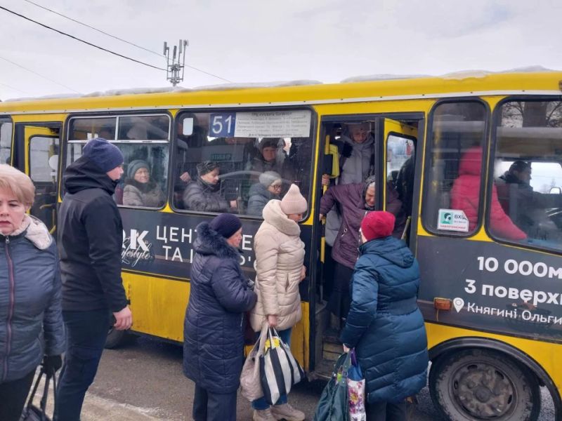 У Івано-Франківську та Чернівцях різко підняли ціни на проїзд у громадському транспорті