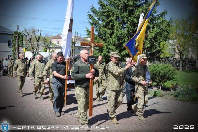 До рідного дому назавжди повернувся воїн з Тернопільщини Ігор Островський