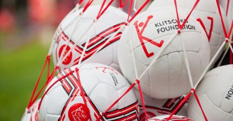 Школа на Тернопільщині отримає подарунок від відомих спорстменів