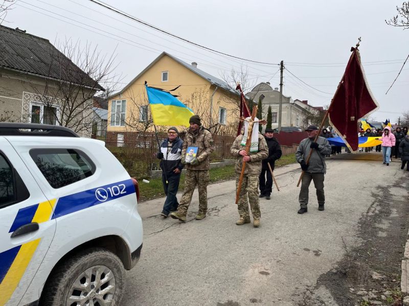 На Тернопільщині поховали Героя Івана Кіяка