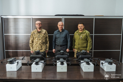 Передали нашим тернопільським тероборнівцям ще вісім нічних розвідувальних дронів - Сергій Надал