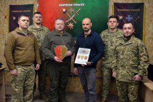 Командувач ОК «Захід» відвідав підрозділи 18 армійського корпусу та відзначив військових нагородами