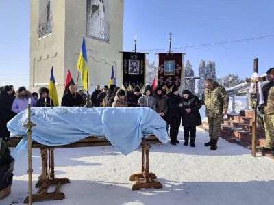 На Тернопільщині поховали воїна, який загинув на Запоріжжі