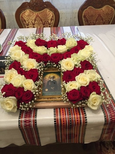 До тернопільського храму Бориса та Гліба привезли ікону, яка мироточить