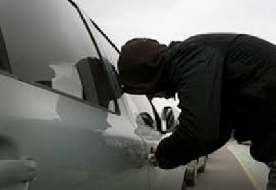 У Тернополі громадянин Грузії обікрав автомобіль